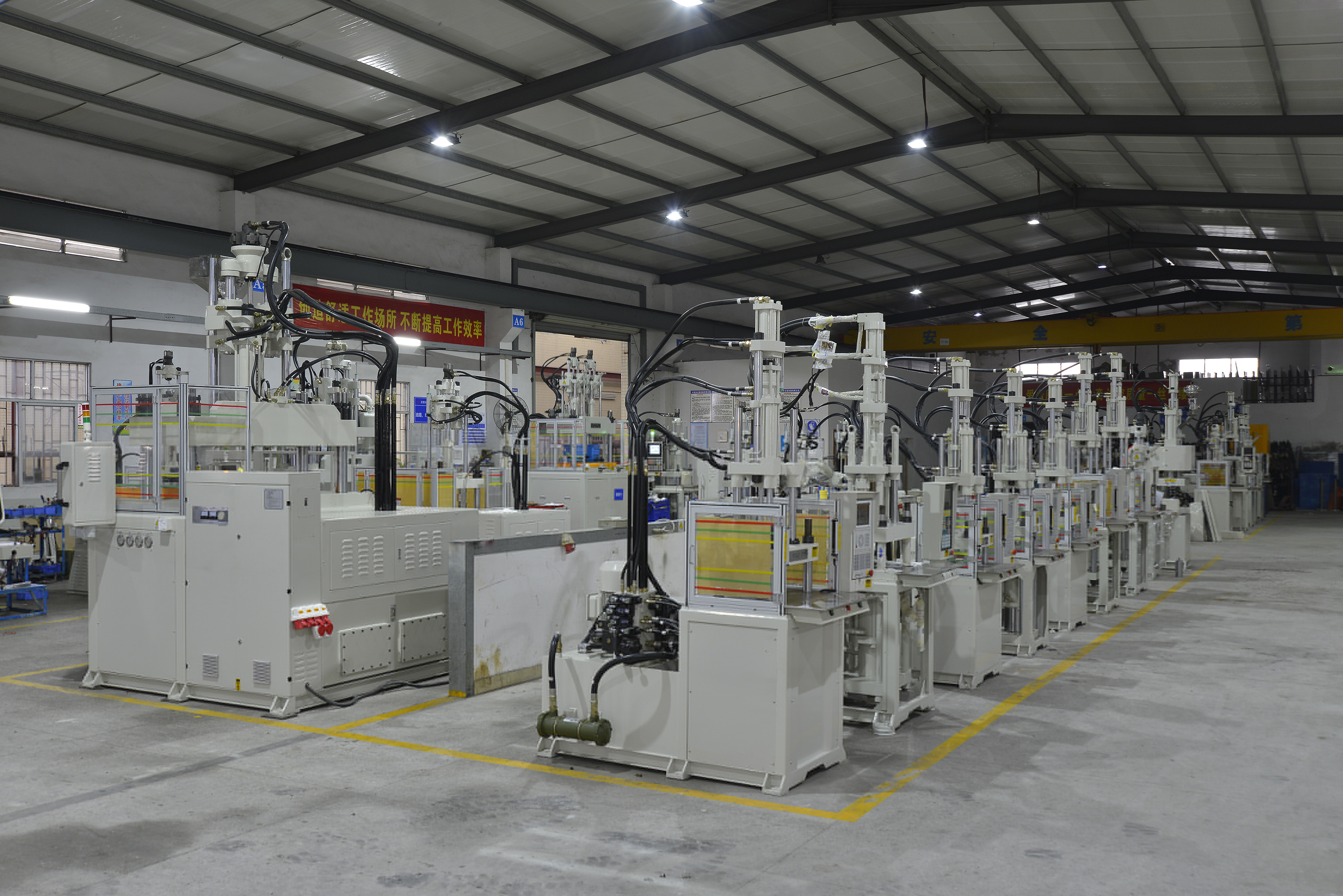 連接器注塑機廠家 